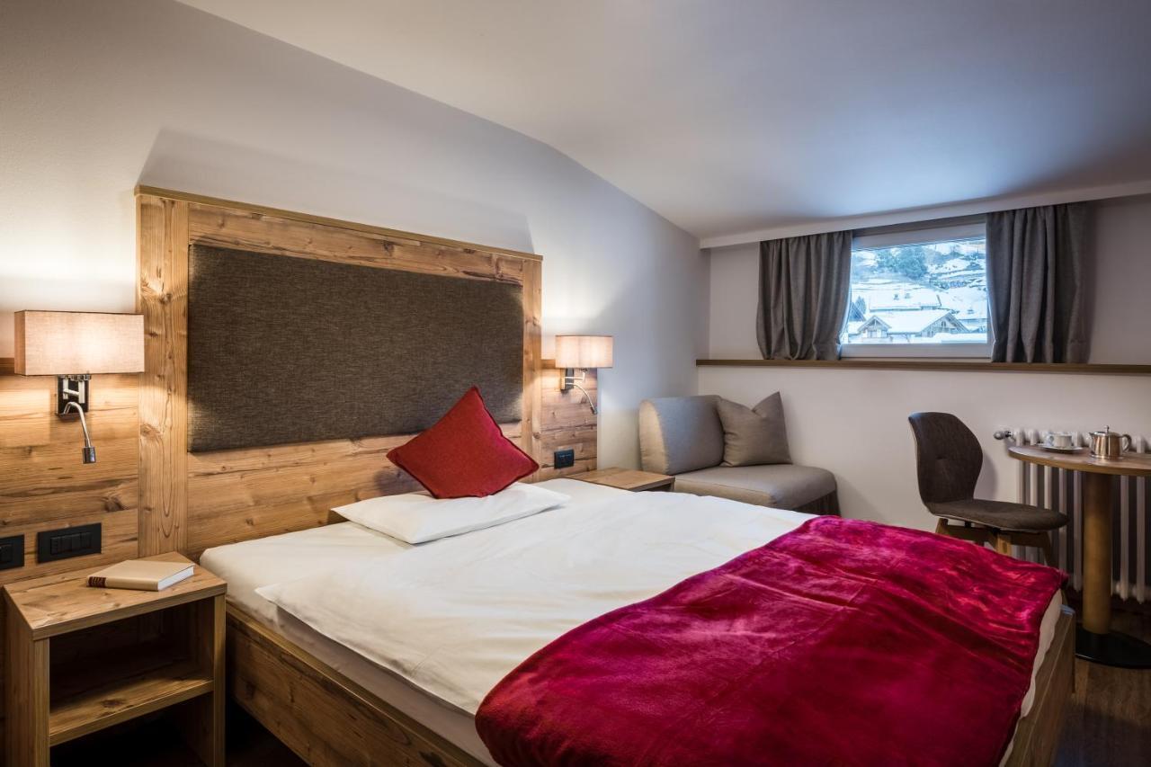 Charme Hotel Uridl Santa Cristina Val Gardena Экстерьер фото