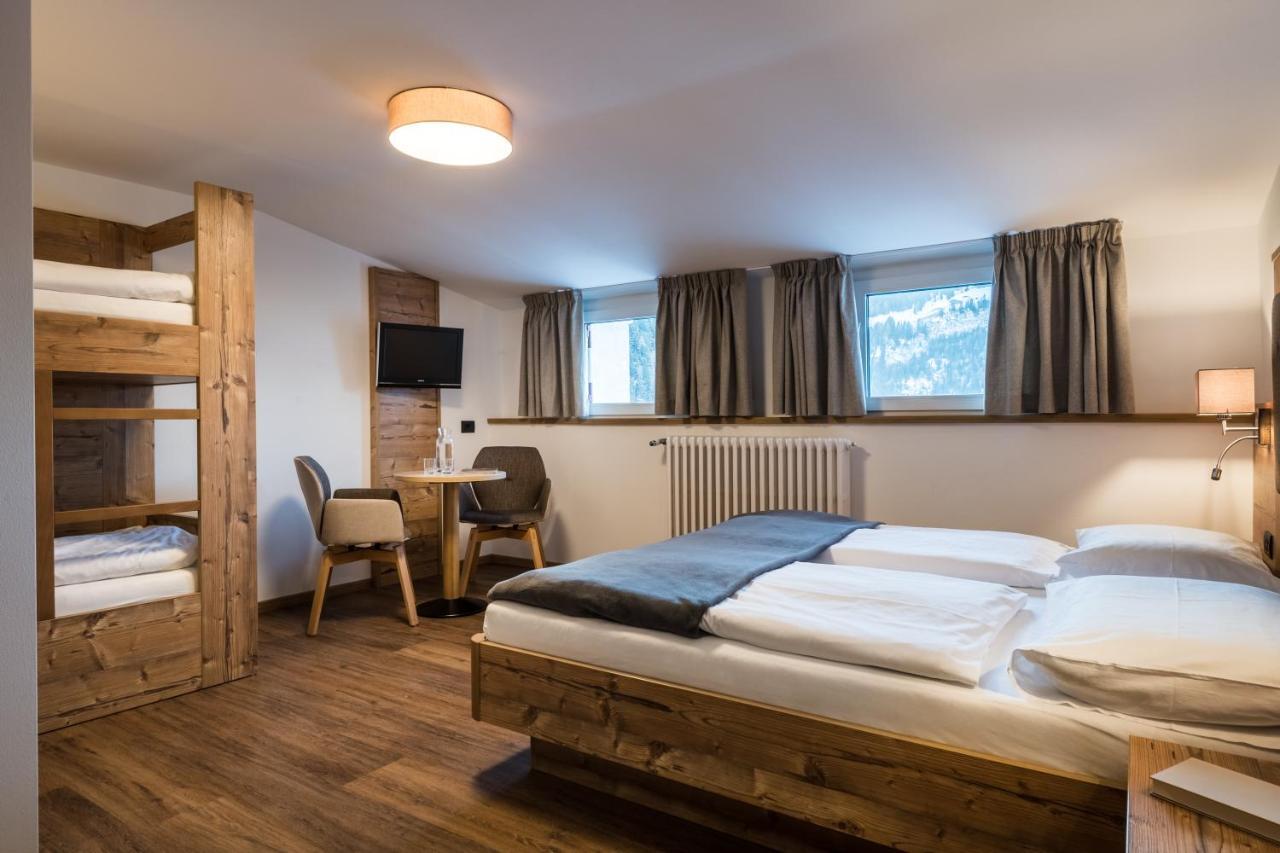 Charme Hotel Uridl Santa Cristina Val Gardena Экстерьер фото